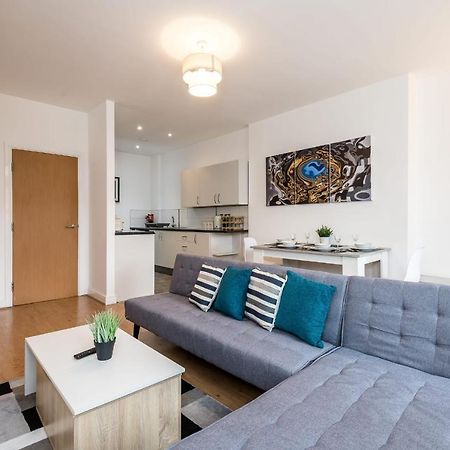 Superb Location, Lovely And Bright 2 Bed Appartement Liverpool Buitenkant foto